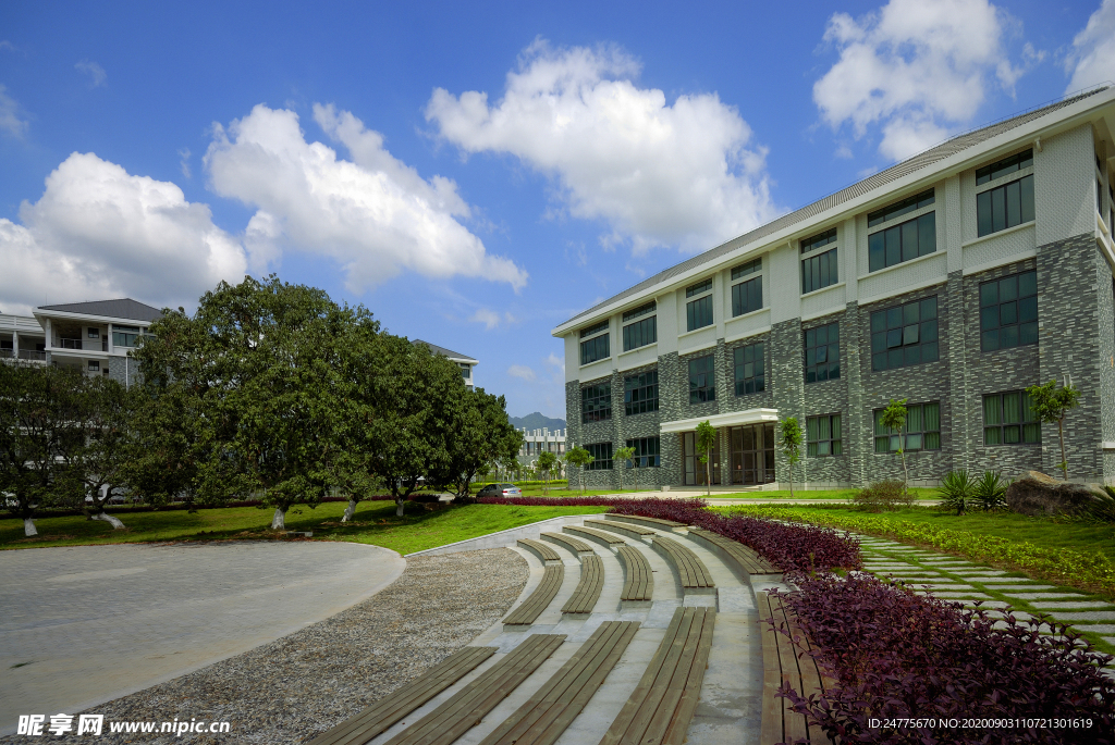 福建江夏学院太极广场