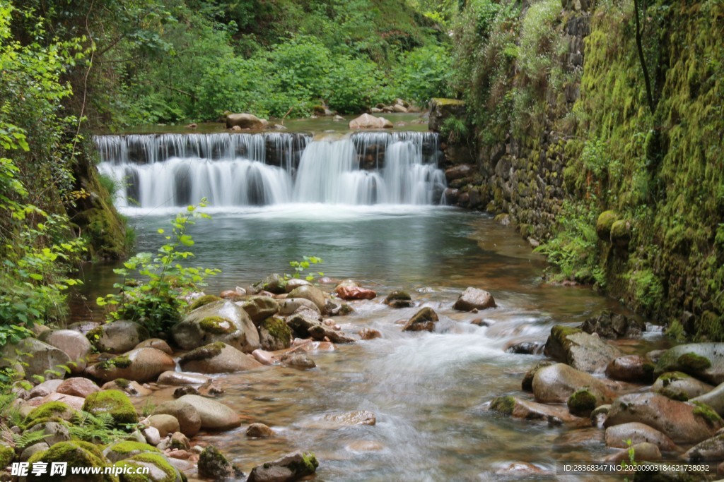 山涧小溪