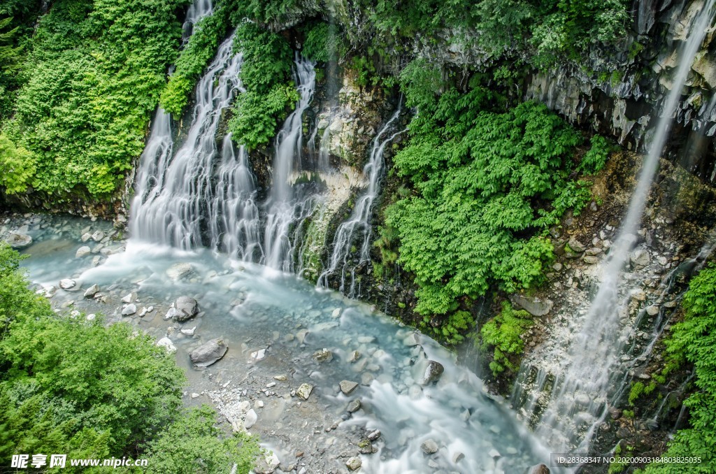 山涧小溪