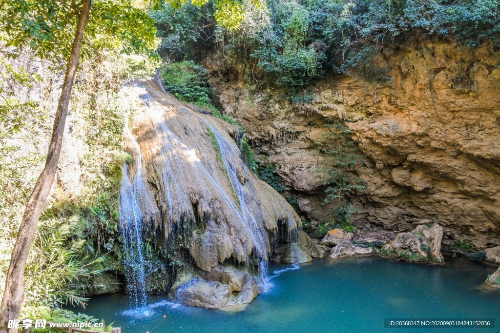 山涧小溪