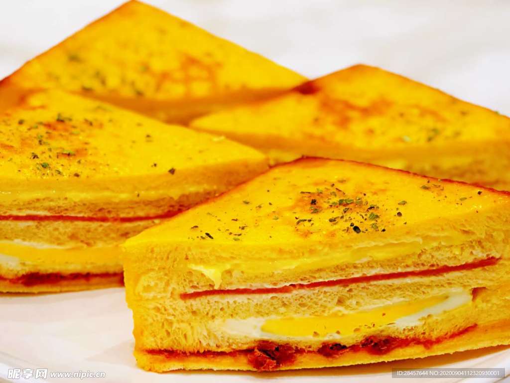 鸡蛋三明治