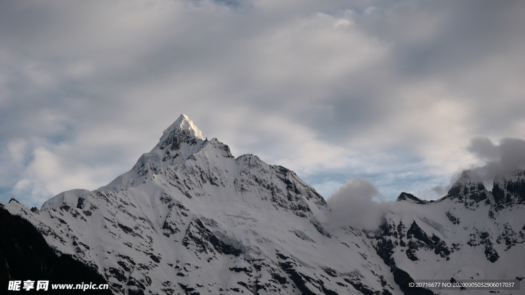 雪山