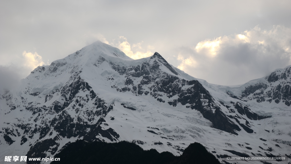 雪山