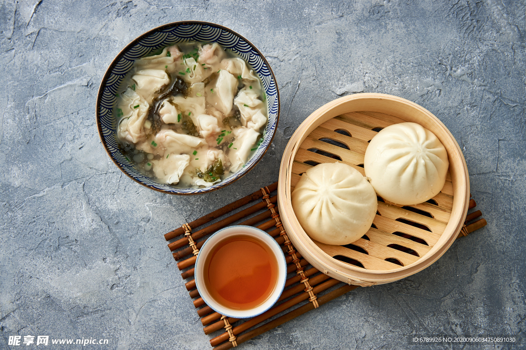 鲜肉小馄饨 包子套餐