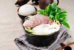 牛肉粉丝煲配饭