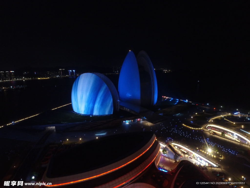 航拍珠海日月贝夜景