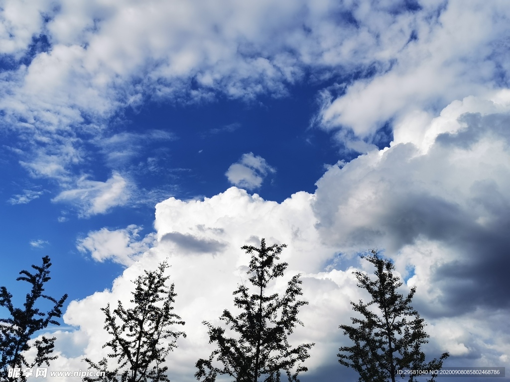 天空