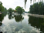 池中小亭