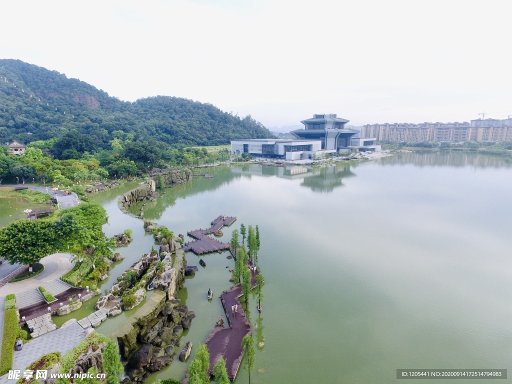 西樵山听音湖