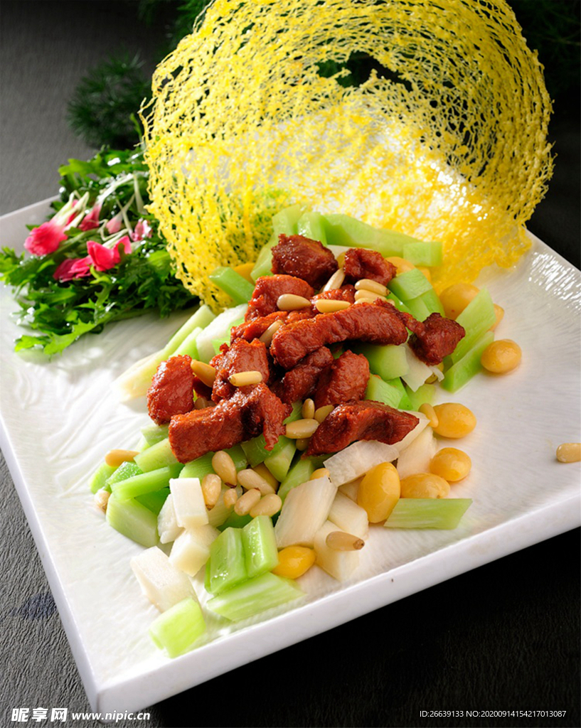 牛肉粒炒什锦