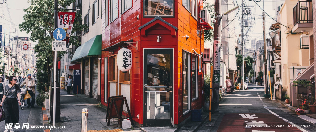 城市街道建筑路牌风景