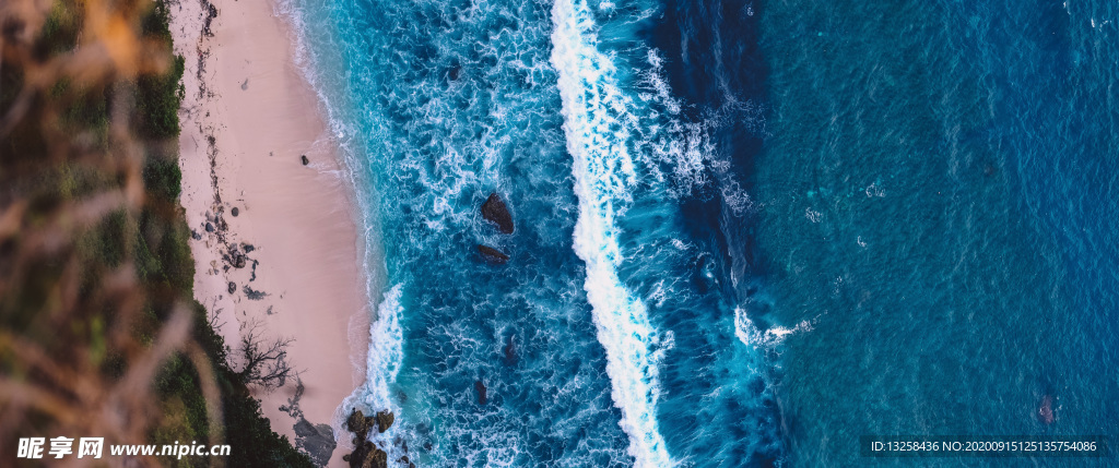 大海海滩海浪沙滩风景