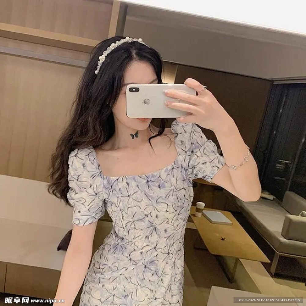 碎花连衣裙收腰显瘦轻熟风