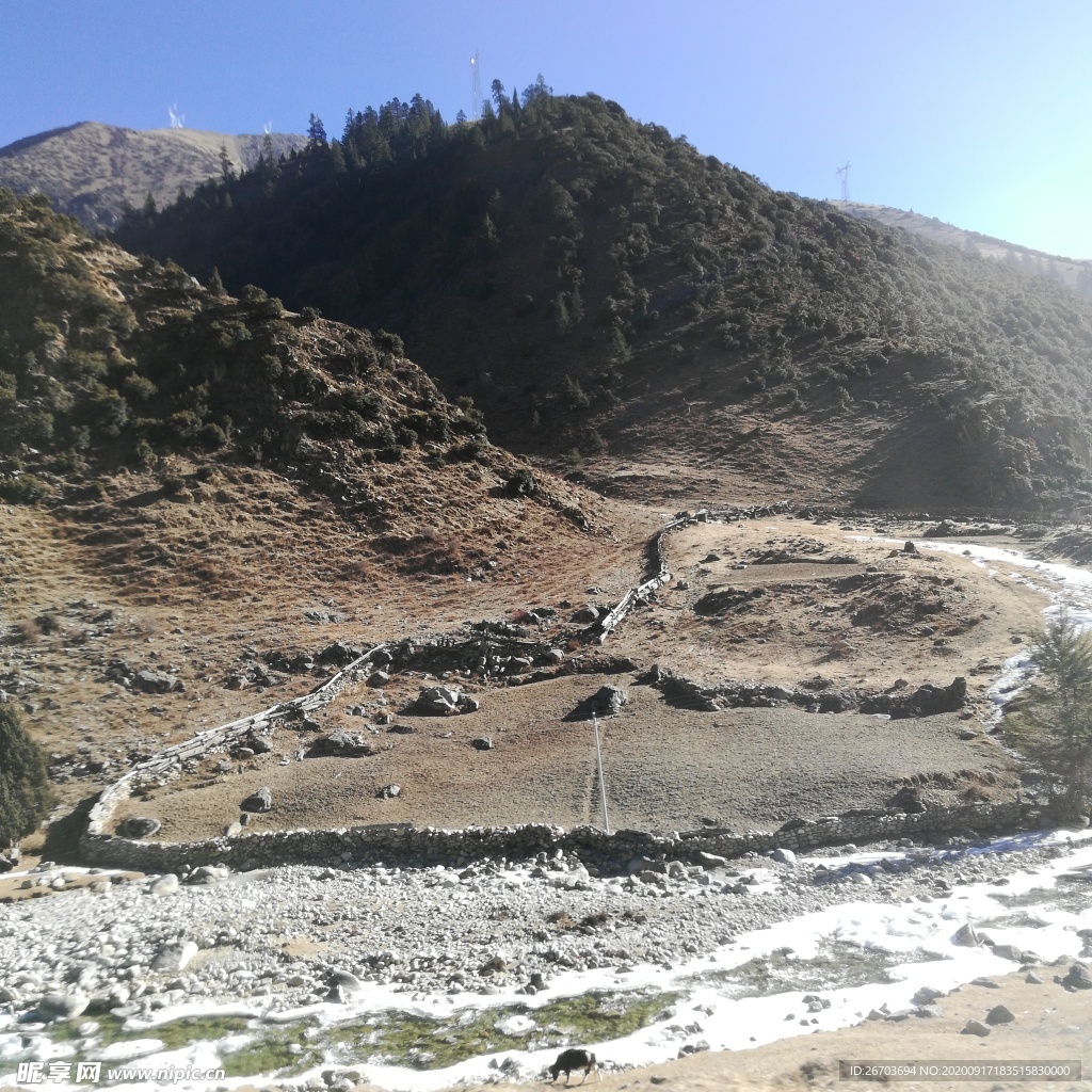 荒山野地风景