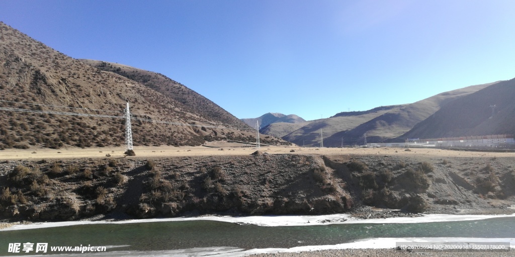 高山河流风景