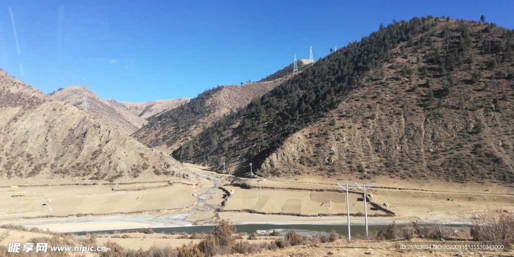 山川小河风景