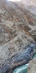 高山峡谷小河风景