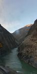 高山小河风景