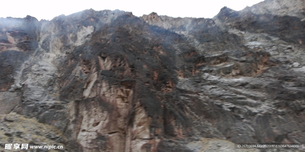 大山山体山壁风景