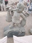 小孩提水