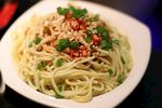 鸡丝凉拌面