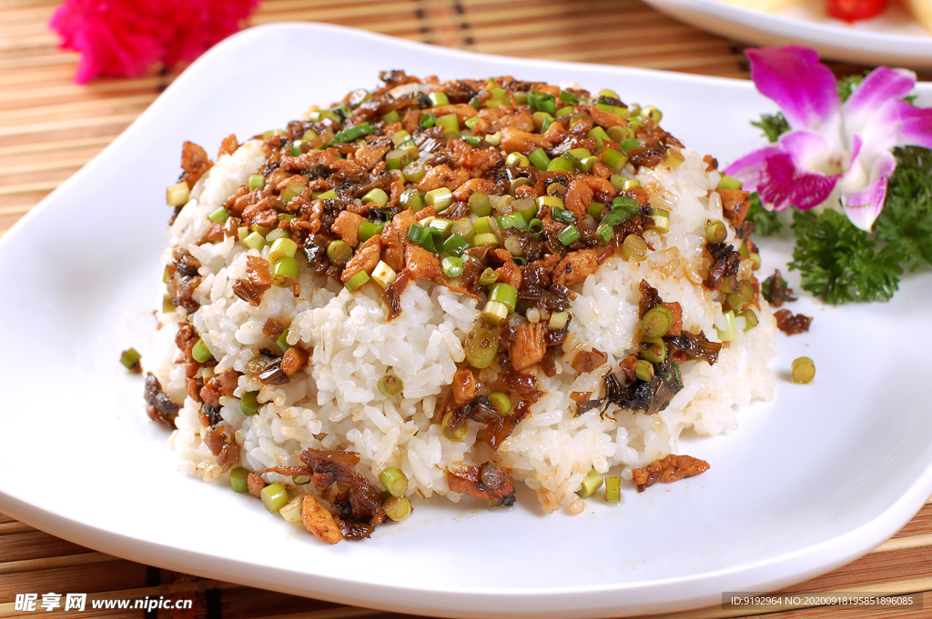 鸡粒芽菜炒饭