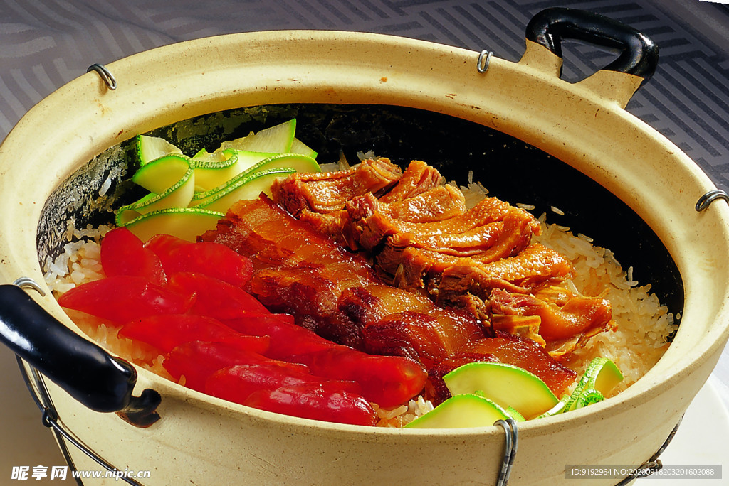 腊味煲仔饭