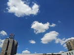 建大的天空