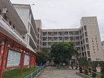 学校