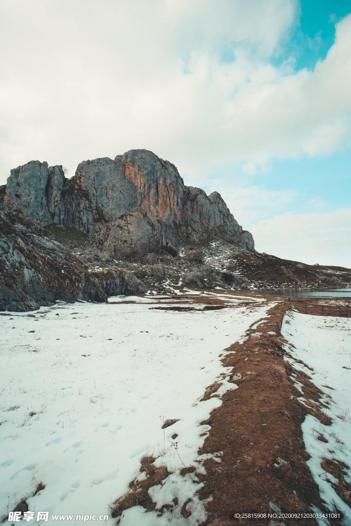 山