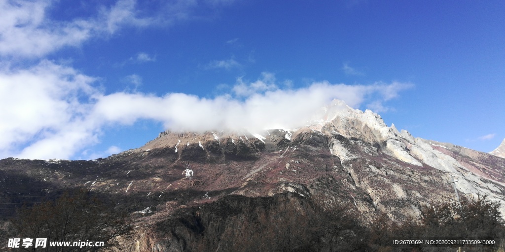 高山云朵风光