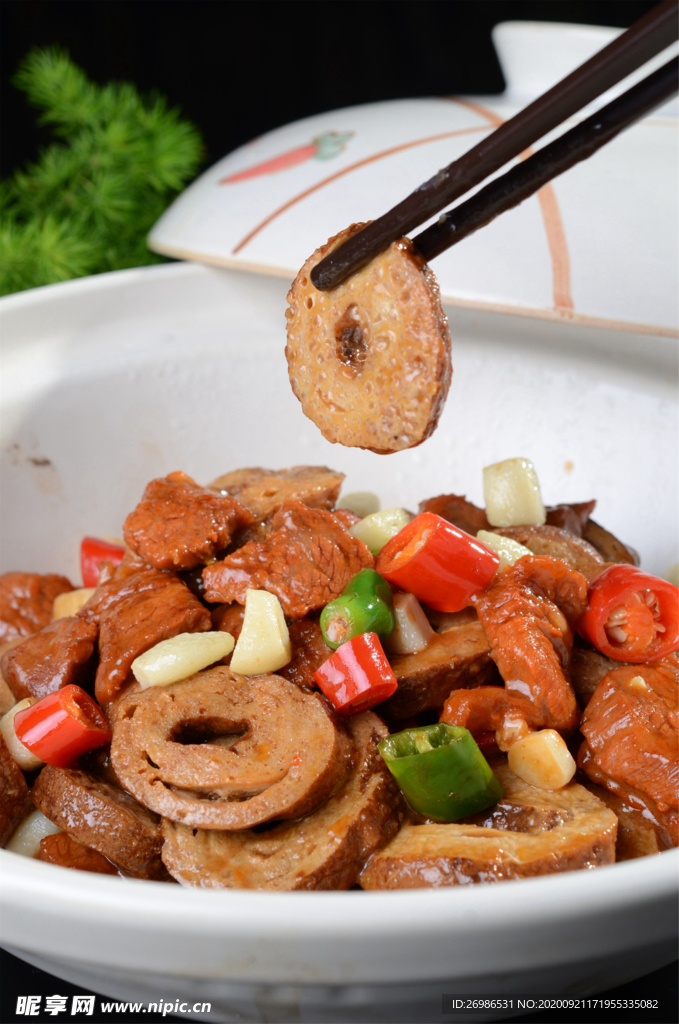 砂锅肠香豆腐
