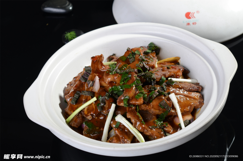 砂锅黑椒排特