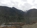 雪山乌云风景
