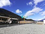 蓝天白云大山山村风景