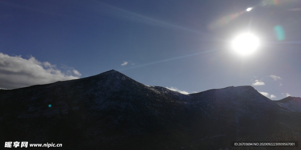 雪山日落