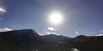 雪山日出太阳光晕