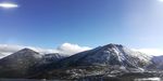 雪山蓝天风景