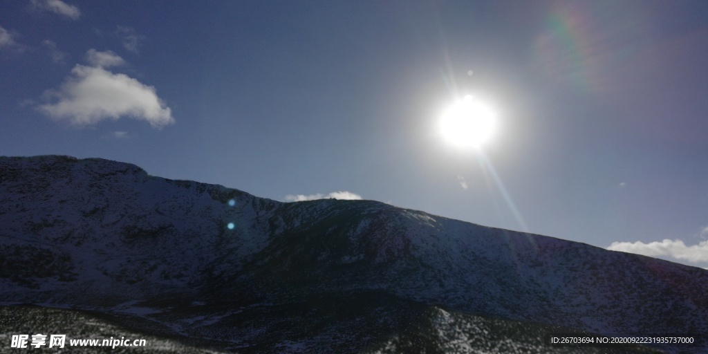 雪山日出