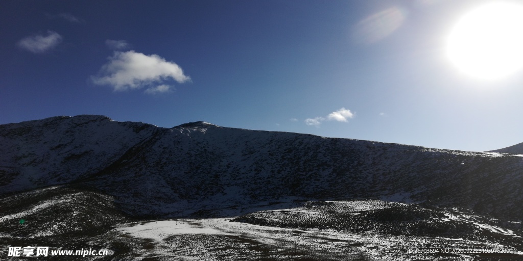 日落雪山风景