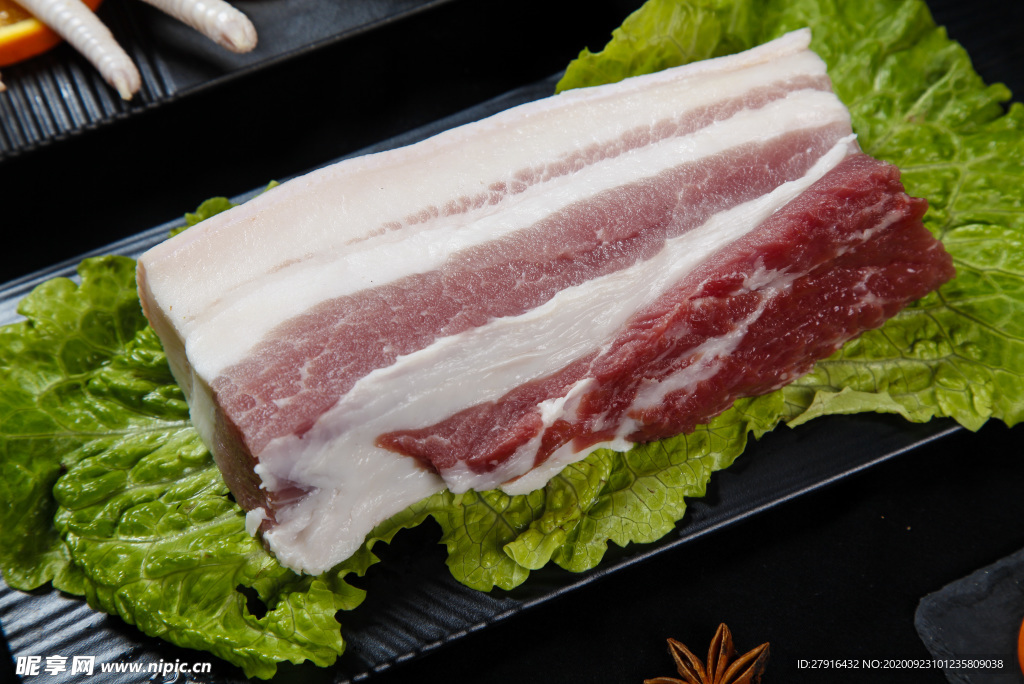 新鲜五花肉
