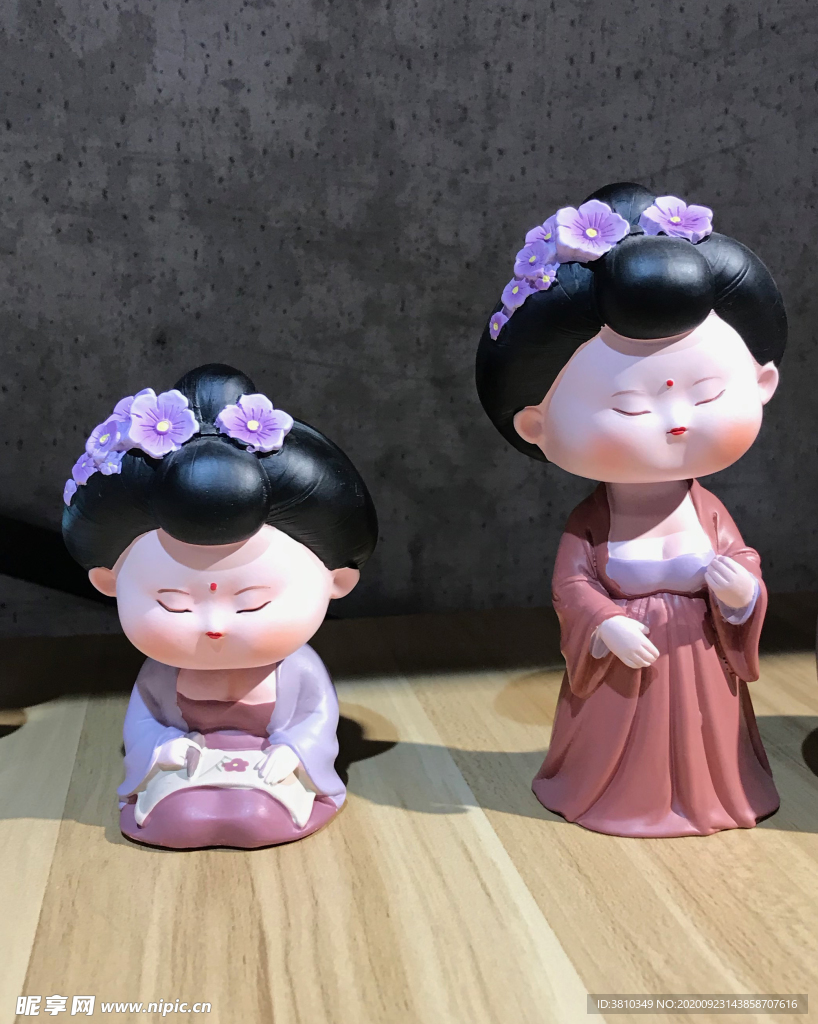 仕女玩偶