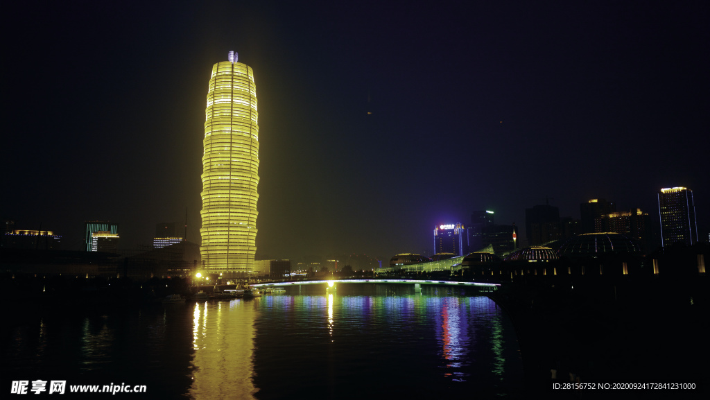 大玉米夜景