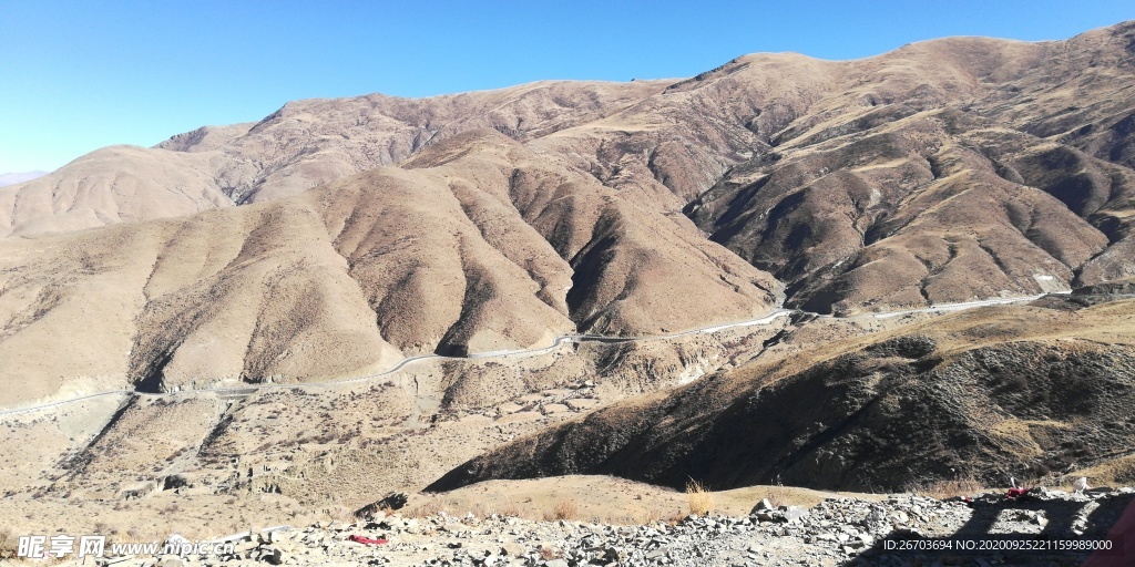 连绵大山风光