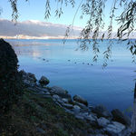 大山湖泊风景