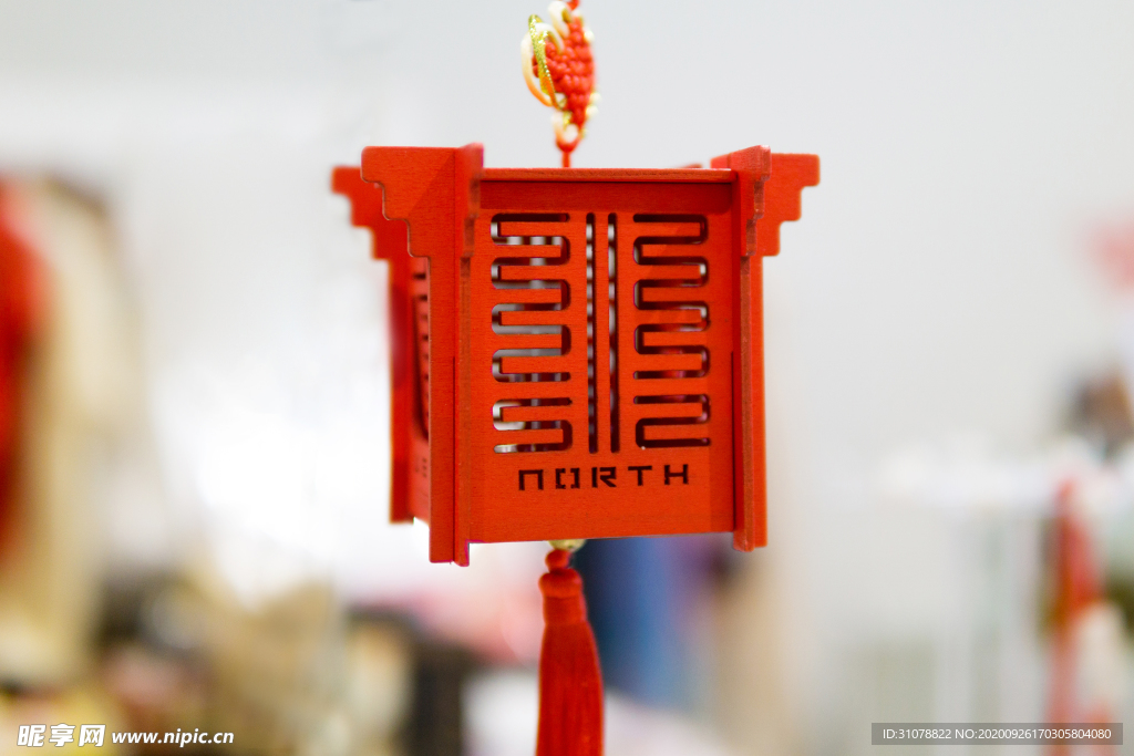 红色中式传统灯笼