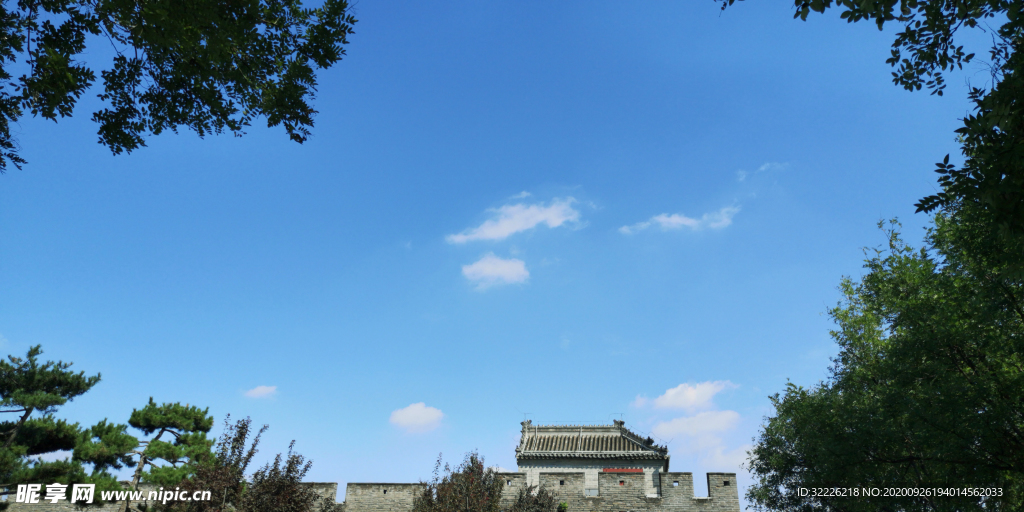 蓝天白云