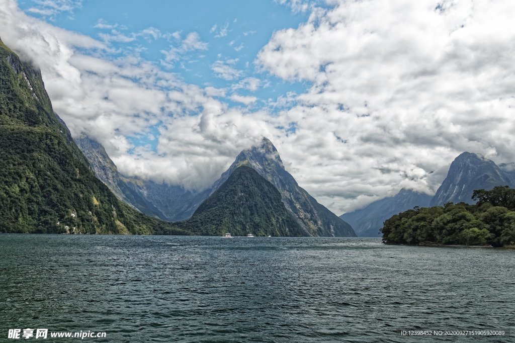 高峡平湖美景