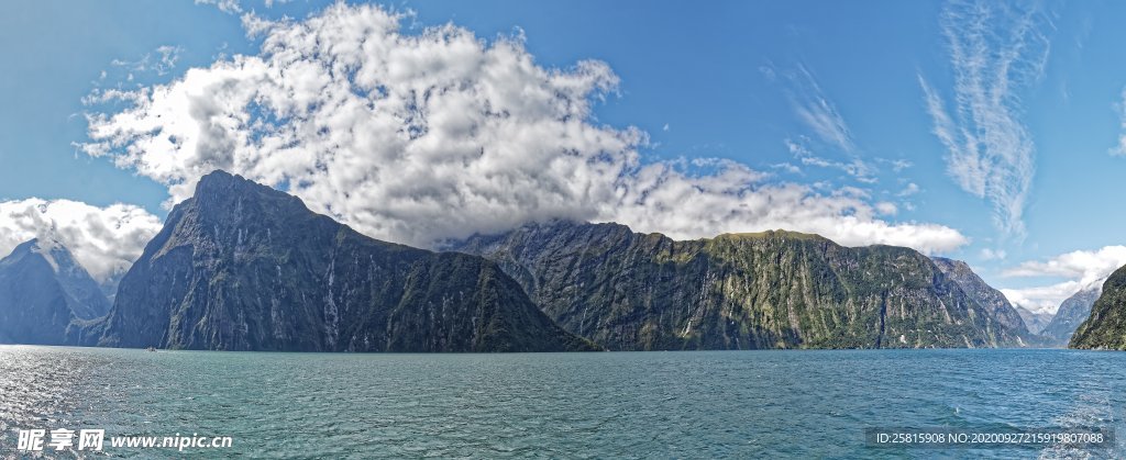 米尔福德峡湾