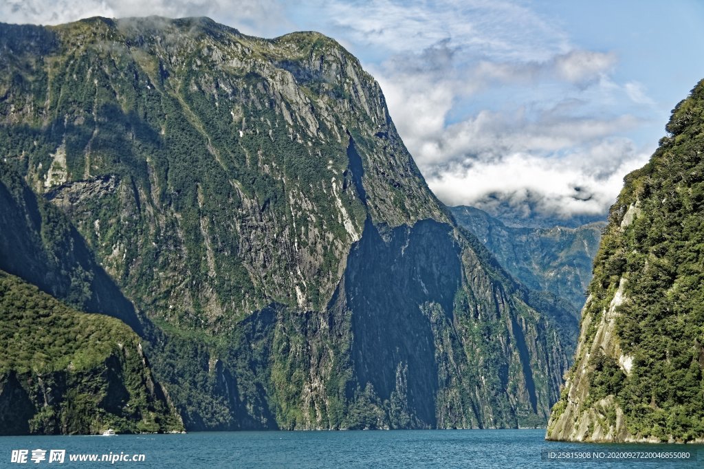 米尔福德峡湾